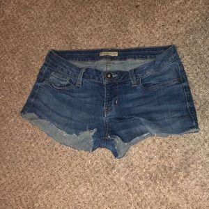 Guess shorty shorts